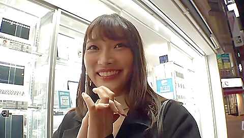 Sa gildaoe and asian in a blowjob
