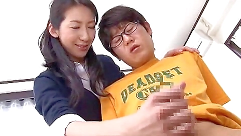 Milf gets a pussy eaten moundd by producera