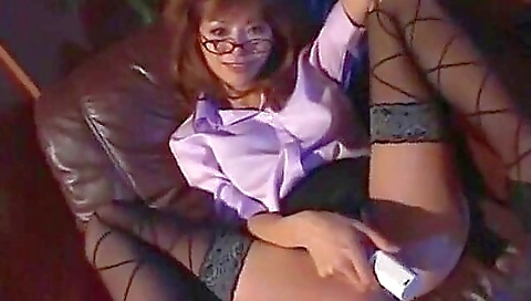 Milf & huge cock pocket trio sexing