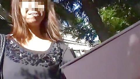 Cute babe gets fucked by her boyfriend